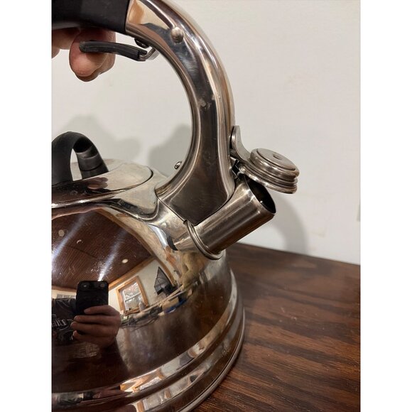 VTG Betty Crocker 2.7Qt Stainless Steel Whistling Tea Kettle With Black Handle - Picture 9 of 9